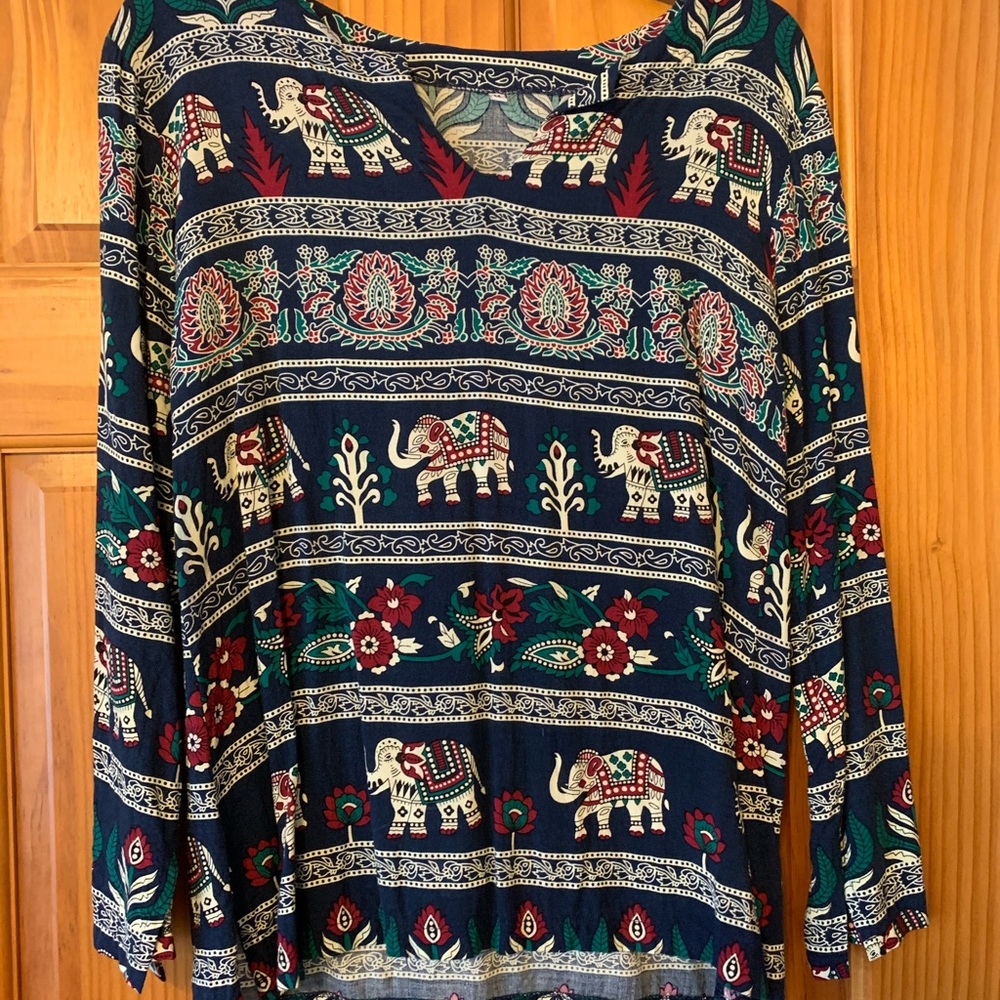 By Tavi Elephant Long Sleeve Blouse size Medium